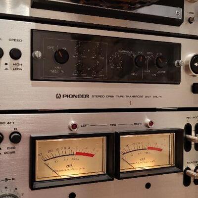 Lot 934: Vintage PIONEER Reel to Reel Player Stereo Open Tape Transformer RTU-11, Tape Amplifier TAU-11 Tested A+ 