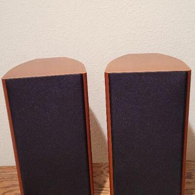 Lot 936: AELite A30300183A Speaker Pair TESTED A+