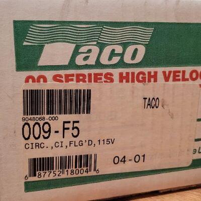 Lot 940: New in Box TACO 00 Series High Velocity Cartridge Circulator