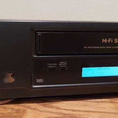 Lot 952: Vintage SONY Hi-Fi Stereo VCR Recorder TESTED A+