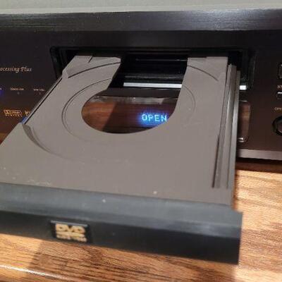 Lot 953: Vintage DENON DVD-5900 DVD Player TESTED A+