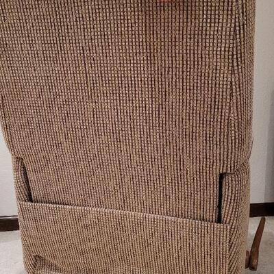 Lot 970: New with Tags LAZBOY Reclina-Rocker