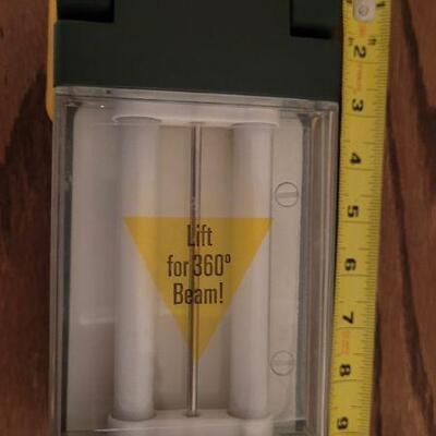 Lot 974: Vintage ENERGIZER 360Â° Flashlight (Needs Batteries)