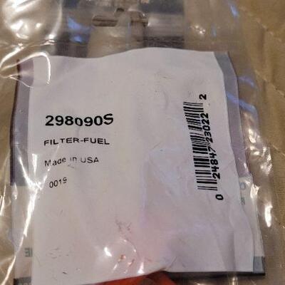 Lot 1022: Vintage New Stock LAWNMOWER Fuel Filters