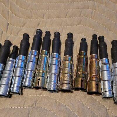 Lot 1030: Assorted Vintage MERCEDES BENZ Spark Plug Wires 