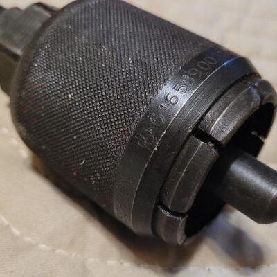 Lot 1032: Vintage MERCRDES BENZ SCHRAM Auto Part 