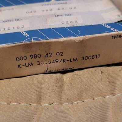 Lot 1033: Assorted NEW Stock MERCEDES BENZ Auto Parts 