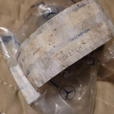 Lot 1035: Vintage MERCEDES BENZ Switch Auto Part 