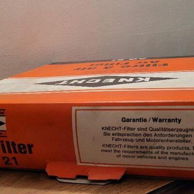 Lot 1046: Vintage New Stock KNECHT Mercedes Benz Filter AG 21