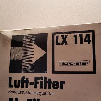 Lot 1053: Vintage New Stock MAHLE Mercedes Benz Air Filter 