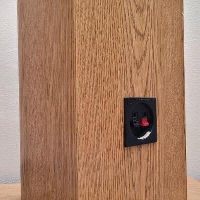 Lot 1054: Vintage JBL Speaker 2500 