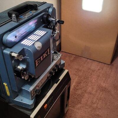 Lot 1055: Vintage EIKI RT-0 Projector TESTED A+
