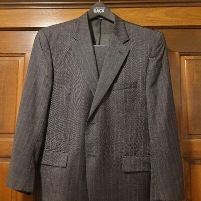 Lot 1060: Chiavari Mens Suit