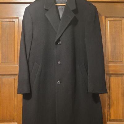 Lot 1063: Nautica Men's 40S  Coat