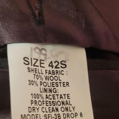 Lot 1064: Chiarelli Men's 42S Suit