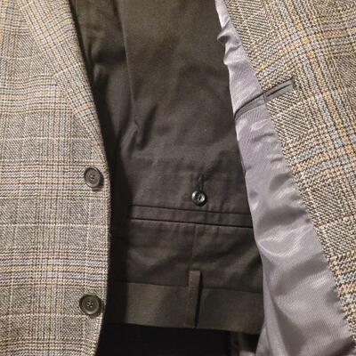 Lot 1076: (2) Mens Suit Jackets and (1) Pair of Dress Pants