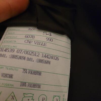 Lot 1076: (2) Mens Suit Jackets and (1) Pair of Dress Pants