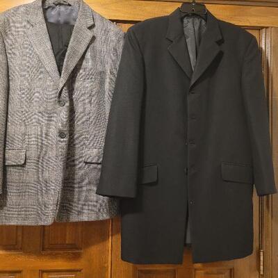 Lot 1076: (2) Mens Suit Jackets and (1) Pair of Dress Pants