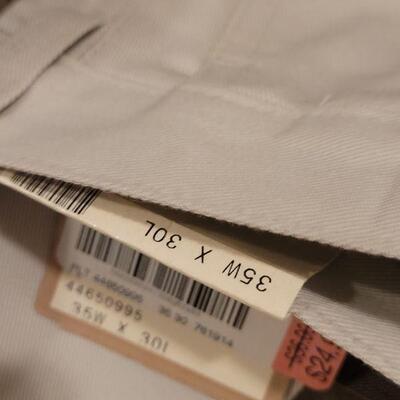 Lot 1077: (5) Pairs of Men's Dress Pants