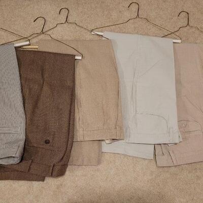 Lot 1078: (5) Pairs of Men's Dress Pant