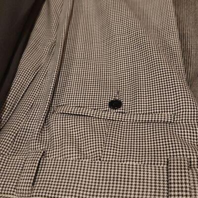 Lot 1079: (5) Men's Dress Pants