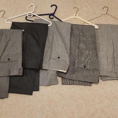 Lot 1079: (5) Men's Dress Pants