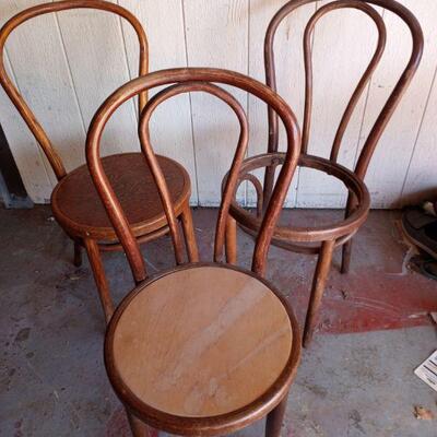 1252 = Vintage Chairs