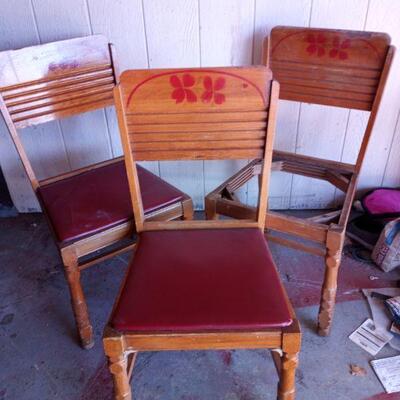 1251 = Vintage Chairs