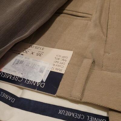 Lot 1080: (5) Pairs of Men's Pants