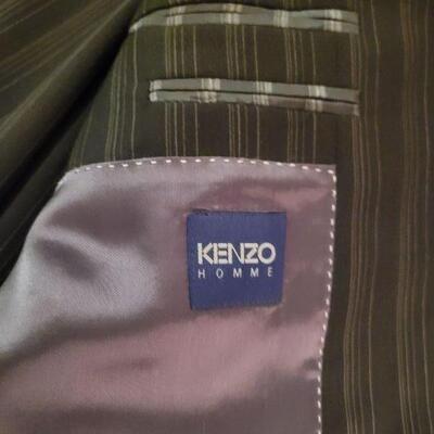Lot 1083: Kenzo Men's Suit