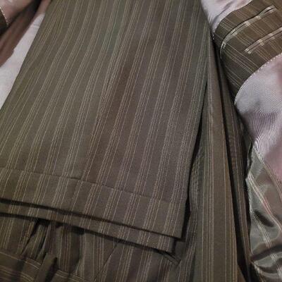 Lot 1083: Kenzo Men's Suit