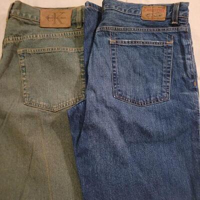 Lot 1099: (2) Pairs of Men's Jeans 