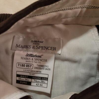 Lot 1100: (4) Pairs of Men's Corduroy Panta