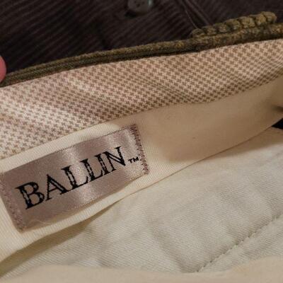 Lot 1100: (4) Pairs of Men's Corduroy Panta