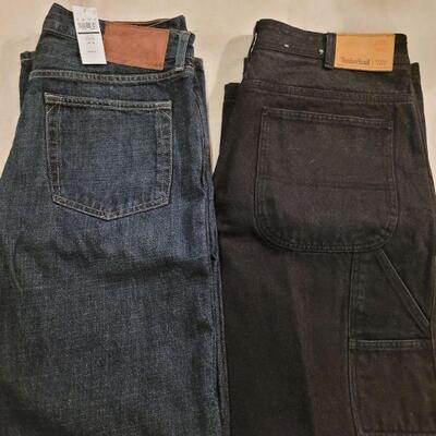 Lot 1104: (2) Men's Jeans