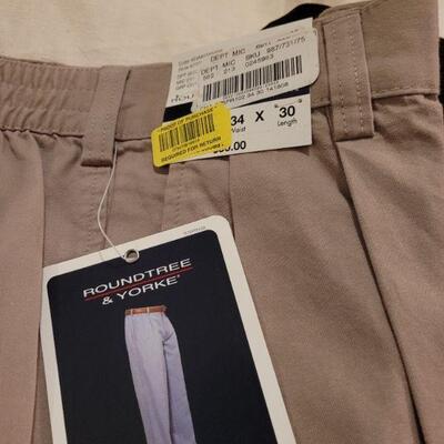 Lot 1105: (4)  Pairs of Men's Pants