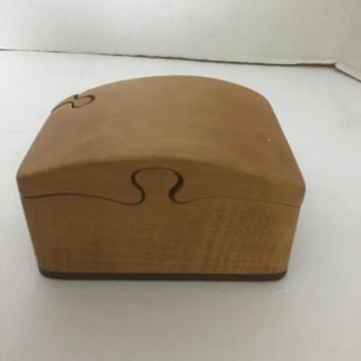 S - 1162 Maple & Walnut Puzzle Box by Peter Chapman 