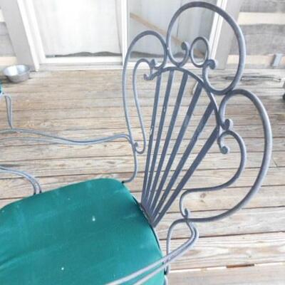Nice Vintage Wrought Iron Chairs with Glass Top Table and Metal Urn Post Pedestal 60
