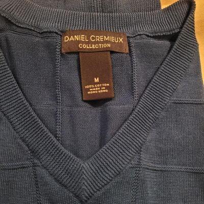 Lot 1110: Men's Vest lot
