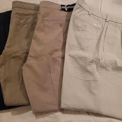 Lot 1112:  Men's Pants lot