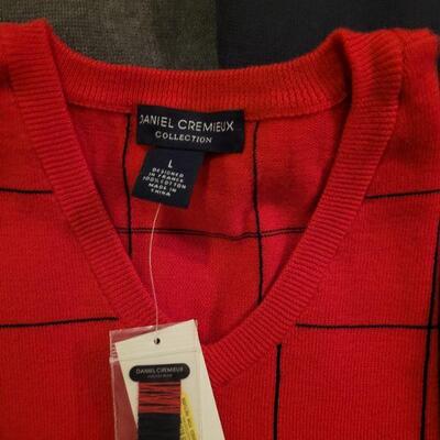 Lot 1114: (5) Men's Vests