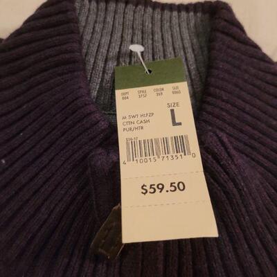 Lot 1116: Men's Sweater Lot