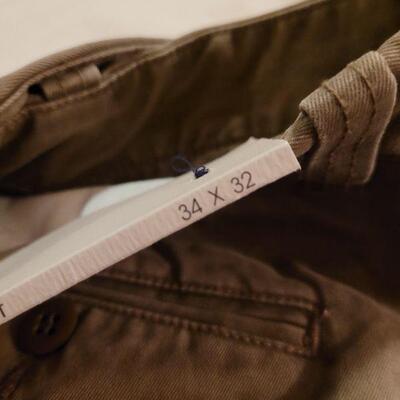 Lot 1117: Men's Pants lot