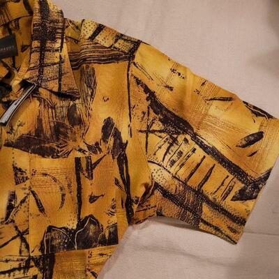 Lot 1119: New Haupt Tropical Shirt