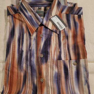 Lot 1120: New Haupt Short Sleeve Shirt