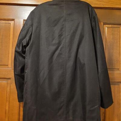 Lot 1133: Mac Mor Men's Coat