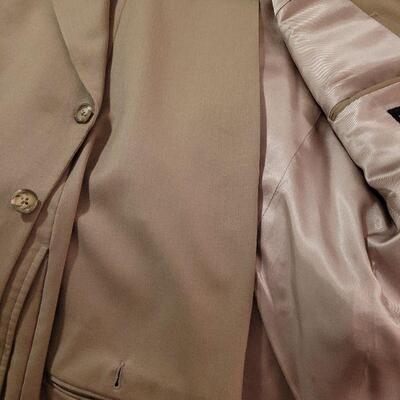 Lot 1137: Jack Victor Suit