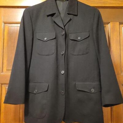 Lot 1138: Devred Men's Jacket and Dress Pants
