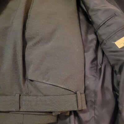 Lot 1138: Devred Men's Jacket and Dress Pants