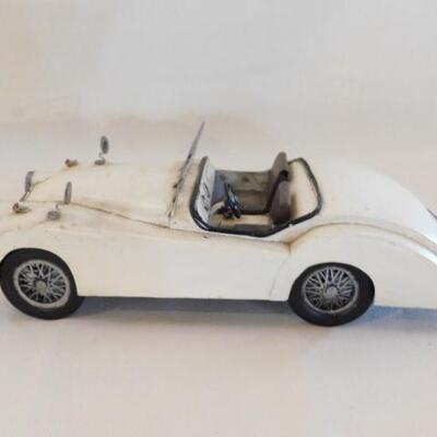 Metal Art Model Classic Car White 15